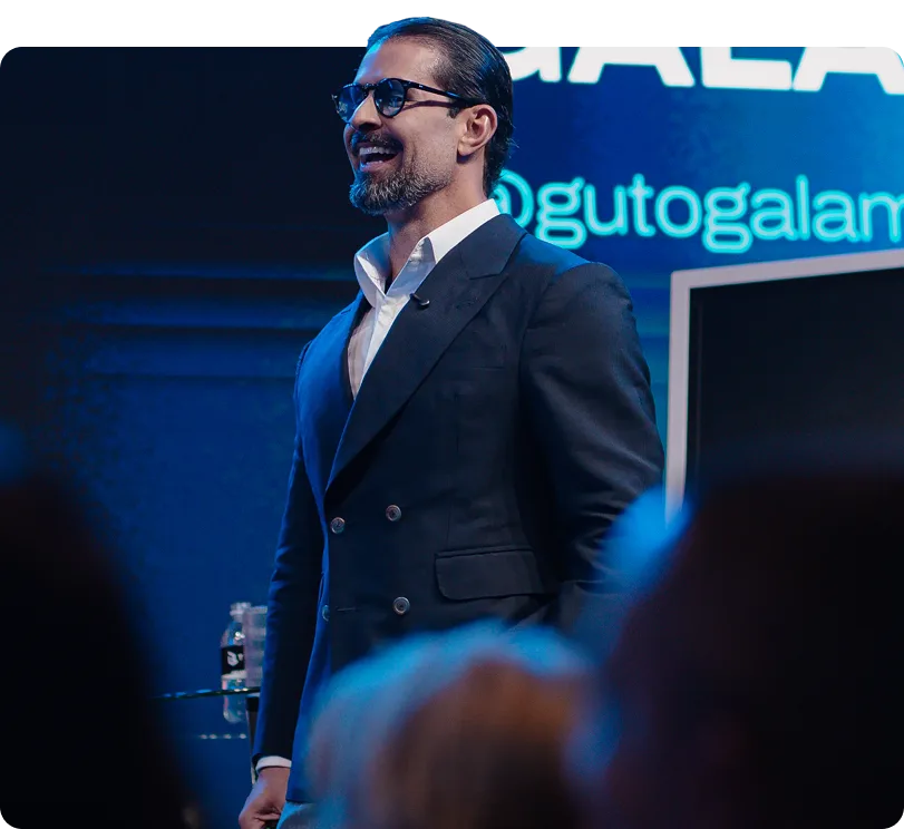 Guto Galamba no palco
